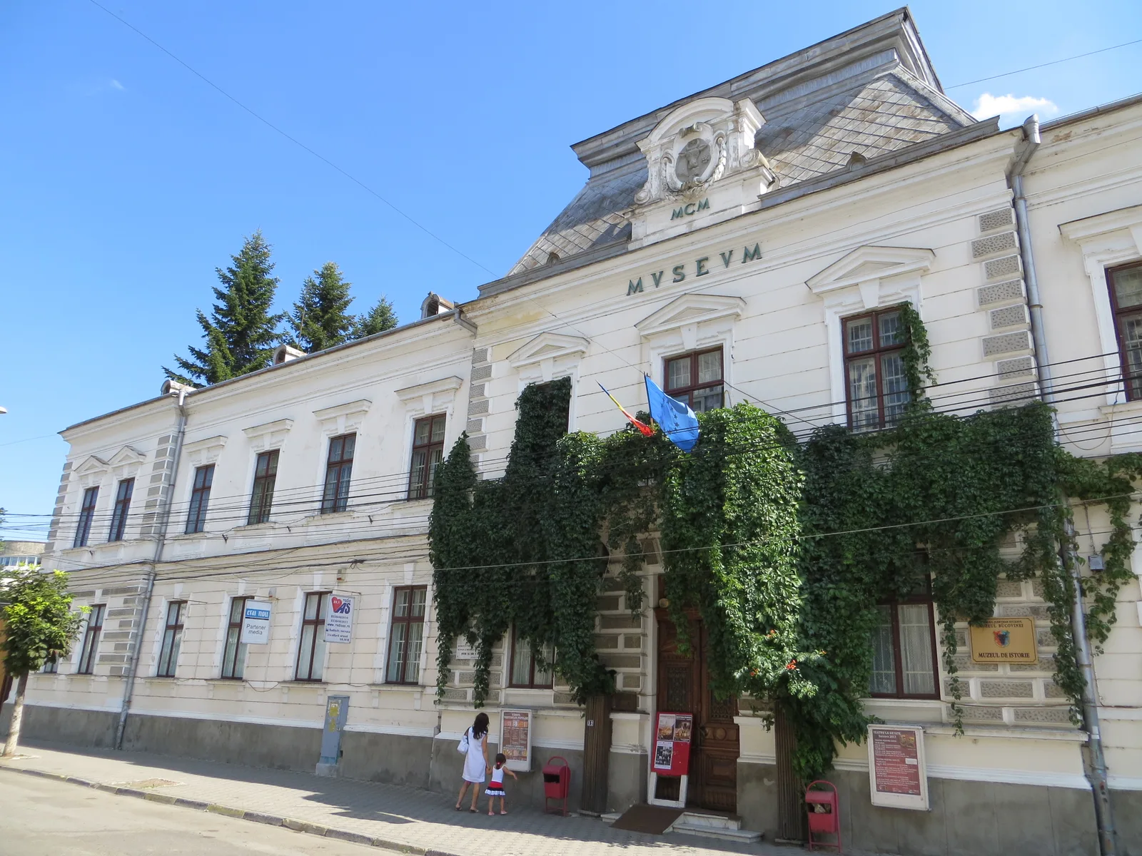 Fațada Muzeului de Istorie din Suceava